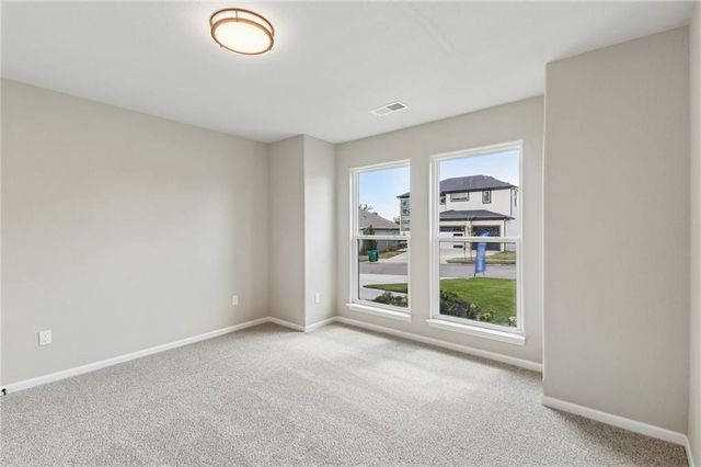 22692 W 87th Street, Lenexa, KS 66227