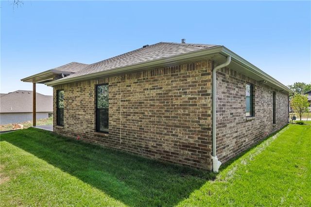 22692 W 87th Street, Lenexa, KS 66227