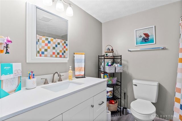 6427 Silver Pheasant Court, Dayton, OH 45424