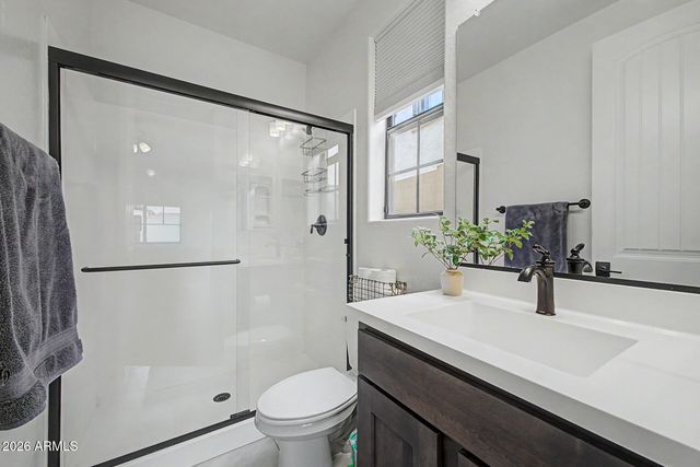 821 E SILVER FOX Way, Phoenix, AZ 85048