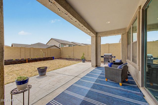 821 E SILVER FOX Way, Phoenix, AZ 85048