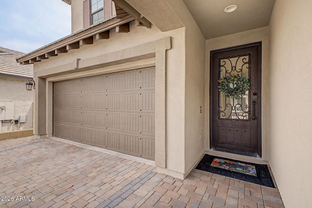 821 E SILVER FOX Way, Phoenix, AZ 85048