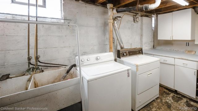 1207 E Butternut Avenue, Royal Oak, MI 48073