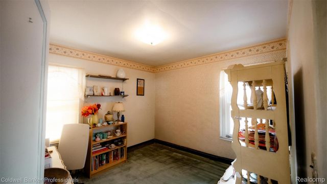 1207 E Butternut Avenue, Royal Oak, MI 48073