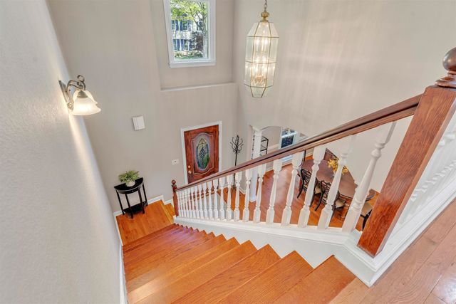 519 SAGEWOOD DR, Collierville, TN 38017