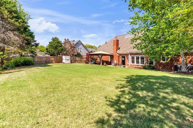 519 SAGEWOOD DR, Collierville, TN 38017