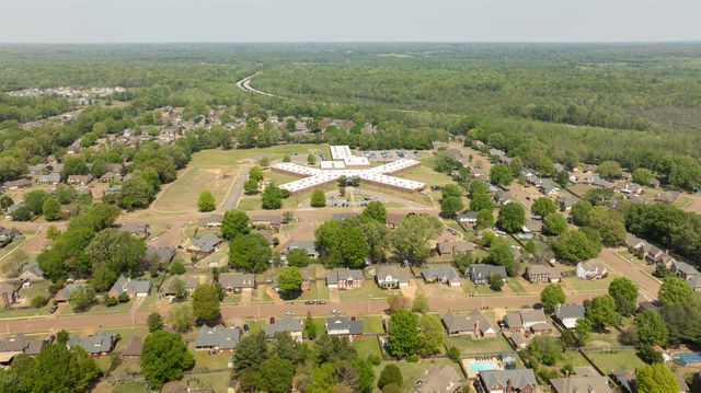 519 SAGEWOOD DR, Collierville, TN 38017