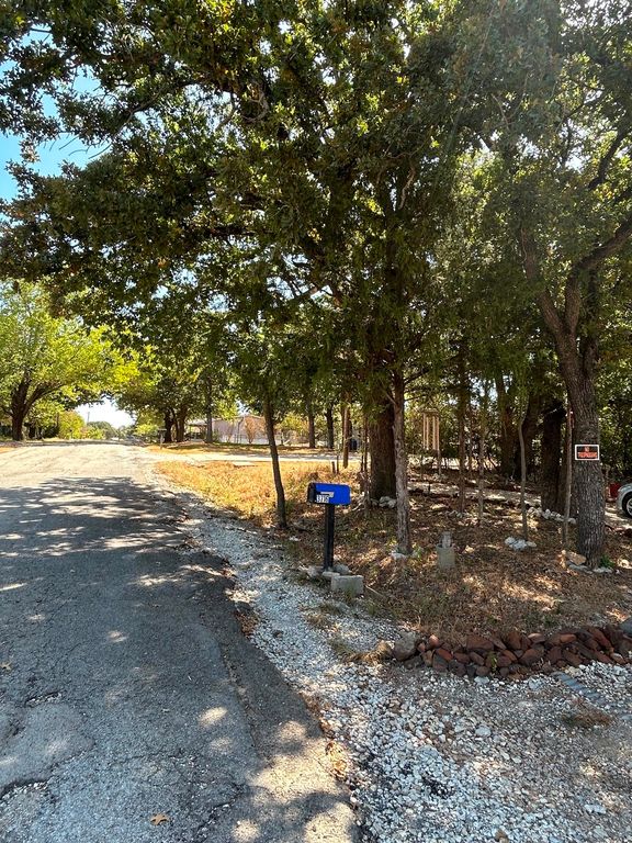 3716 Falconcrest Drive, Joshua, TX 76058 — photo 2