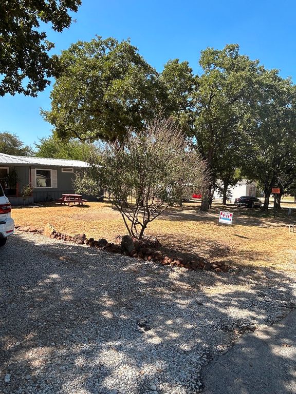 3716 Falconcrest Drive, Joshua, TX 76058 — photo 5