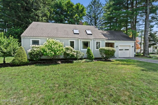 43 William Street, Kinderhook, NY 12106