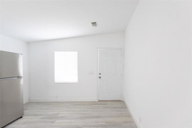 1108 W 30th Street, Riviera Beach, FL 33404