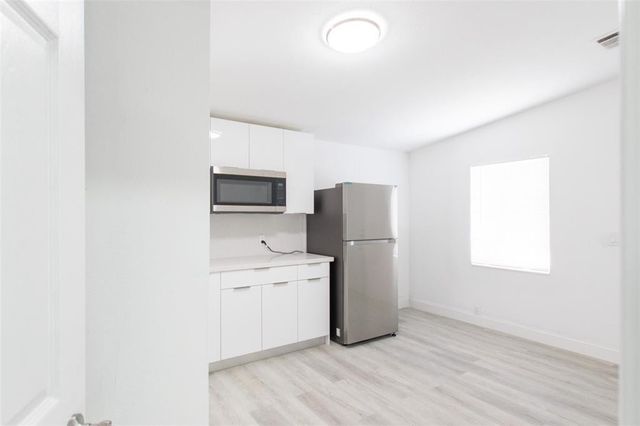 1108 W 30th Street, Riviera Beach, FL 33404