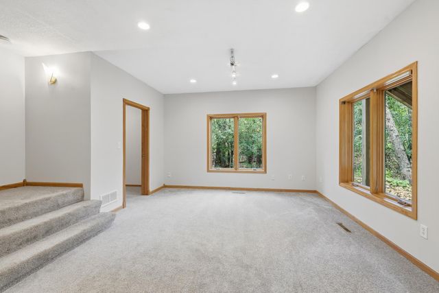 12846 Hialeah Path, Apple Valley, MN 55124