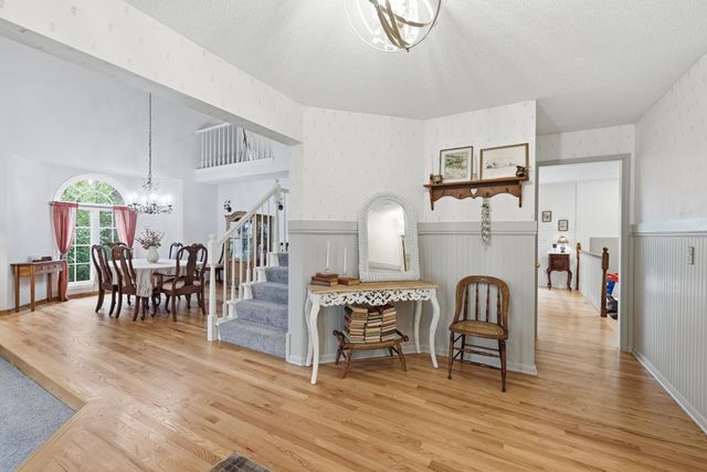 12846 Hialeah Path, Apple Valley, MN 55124