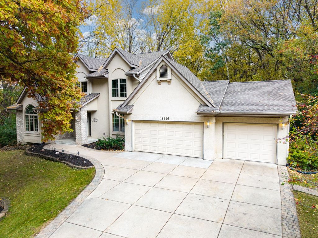 12846 Hialeah Path, Apple Valley, MN 55124 — exterior