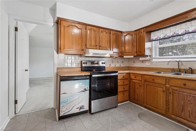 116 N Berwick CRES, Virginia Beach, VA 23452