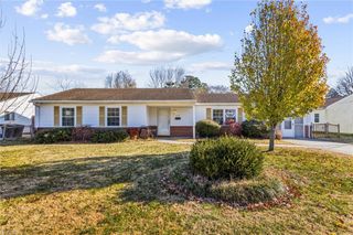 116 N Berwick CRES, Virginia Beach, VA 23452