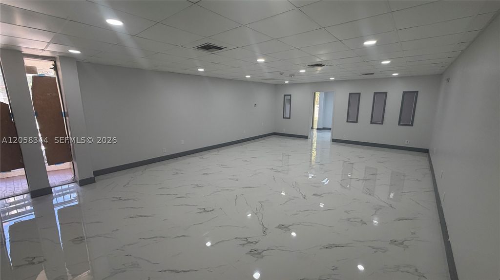 17001 N BAY RD COMMERCIAL, Sunny Isles Beach, FL 33160