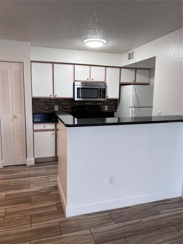 2208 ANTIGUA PLACE 938, Kissimmee, FL 34741