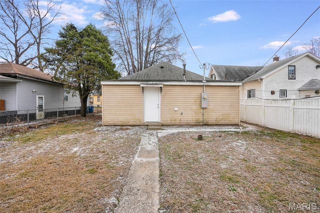 2310 W 23rd Street, Granite City, IL 62040