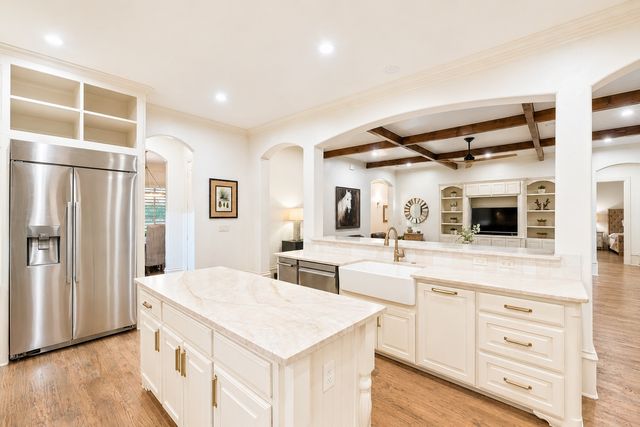 737 Manor Drive, Argyle, TX 76226