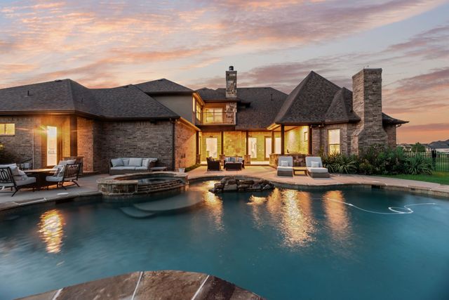 737 Manor Drive, Argyle, TX 76226
