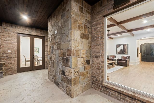 737 Manor Drive, Argyle, TX 76226