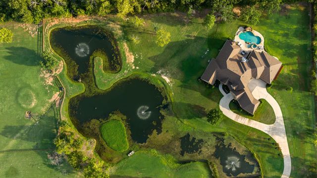 737 Manor Drive, Argyle, TX 76226