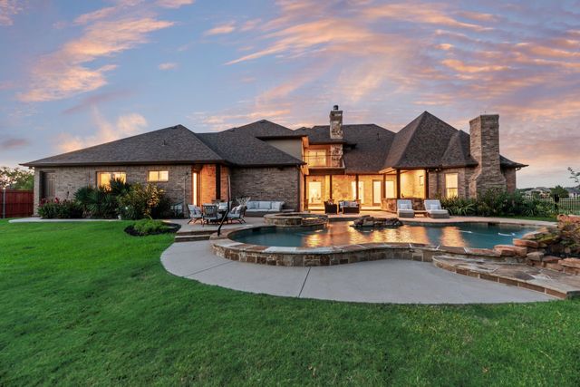 737 Manor Drive, Argyle, TX 76226