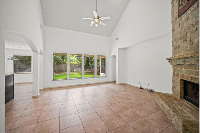 21115 Knight Quest Drive, Tomball, TX 77375