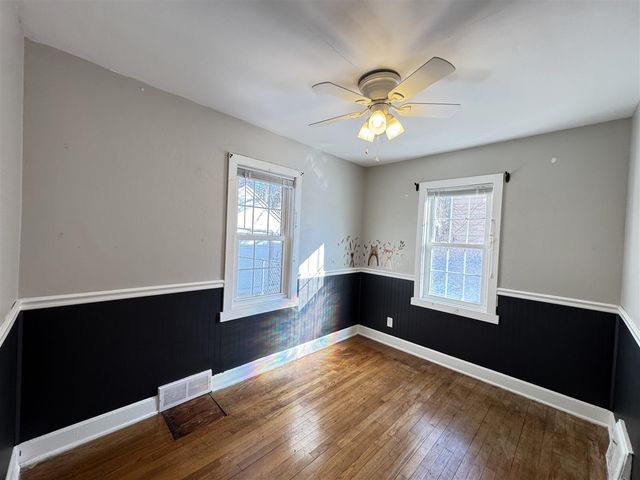 309 E Oak Grove Avenue, Parchment, MI 49004