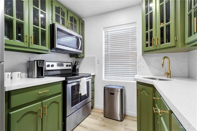 1018 Ebony Avenue, Mcallen, TX 78501