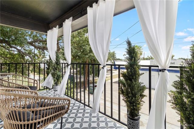 1018 Ebony Avenue, Mcallen, TX 78501