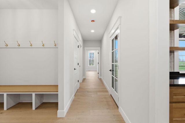 40 Waterfall Way, Somerset, KY 42503