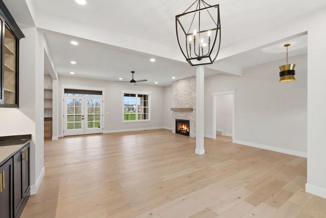 40 Waterfall Way, Somerset, KY 42503