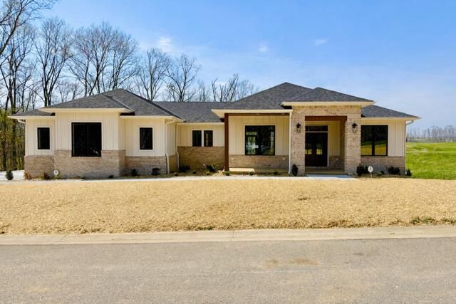 40 Waterfall Way, Somerset, KY 42503