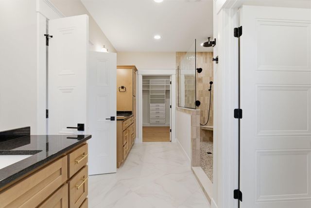 40 Waterfall Way, Somerset, KY 42503