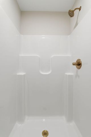 40 Waterfall Way, Somerset, KY 42503