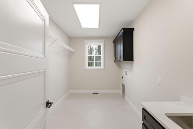 40 Waterfall Way, Somerset, KY 42503