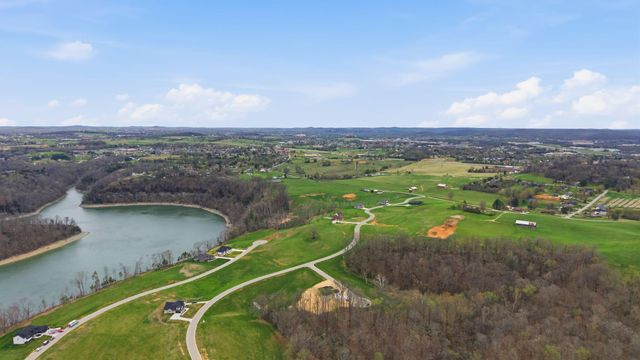 40 Waterfall Way, Somerset, KY 42503