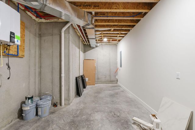 40 Waterfall Way, Somerset, KY 42503