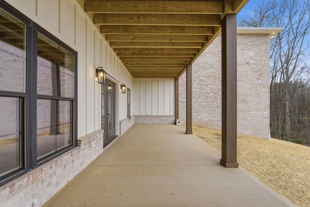 40 Waterfall Way, Somerset, KY 42503