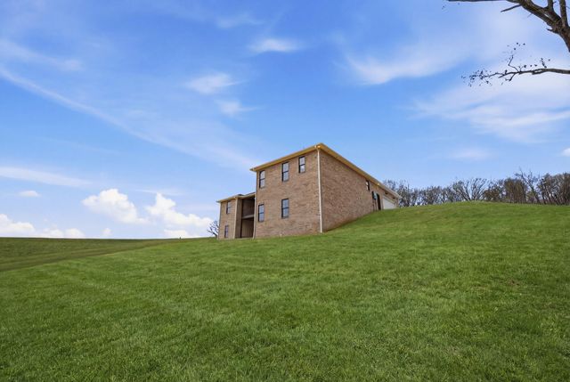40 Waterfall Way, Somerset, KY 42503