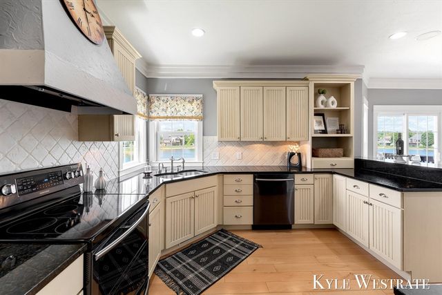 8907 Mica Drive, Zeeland, MI 49464