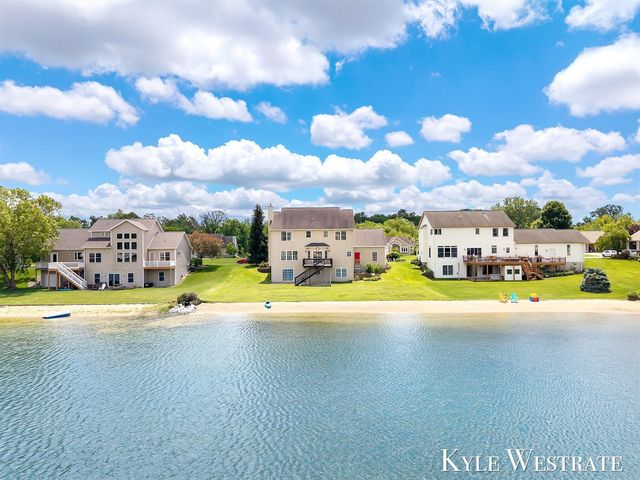 8907 Mica Drive, Zeeland, MI 49464