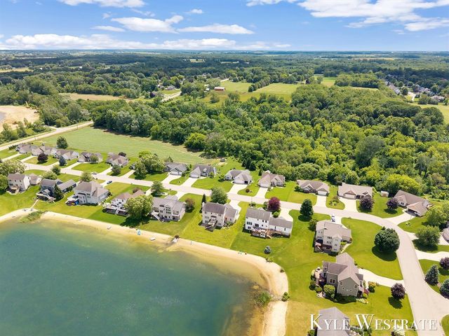 8907 Mica Drive, Zeeland, MI 49464
