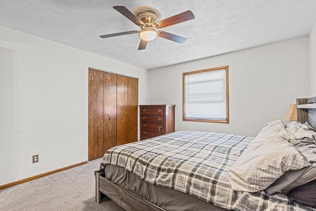 706 N HAWTHORNE DRIVE, Appleton, WI 54915