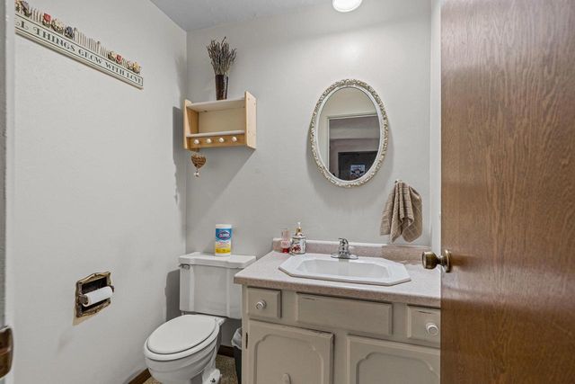 706 N HAWTHORNE DRIVE, Appleton, WI 54915