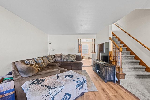 706 N HAWTHORNE DRIVE, Appleton, WI 54915