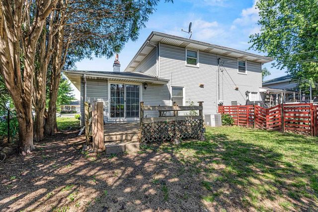 706 N HAWTHORNE DRIVE, Appleton, WI 54915